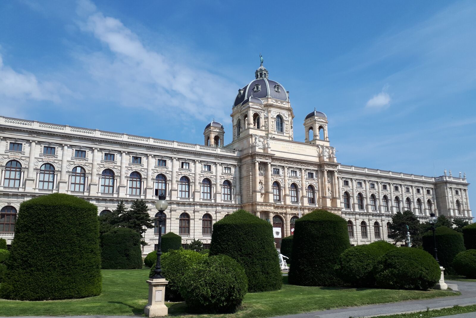 Samsung Galaxy A5(2017) sample photo. Vienna, museum, history photography
