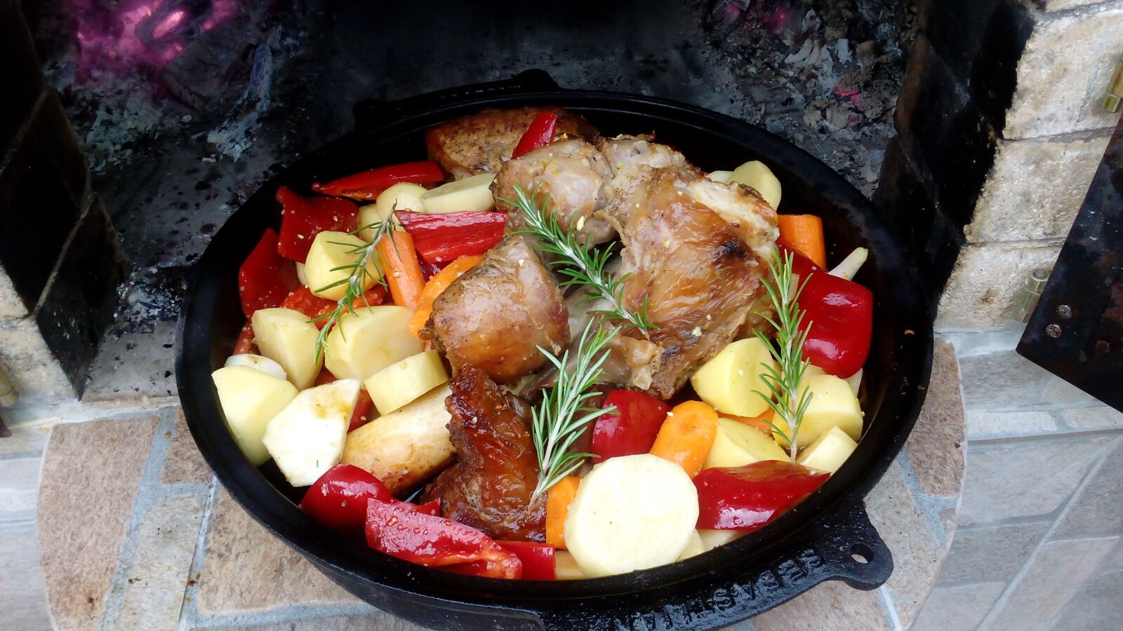 HUAWEI Hol-U19 sample photo. Eat, fire, meat photography