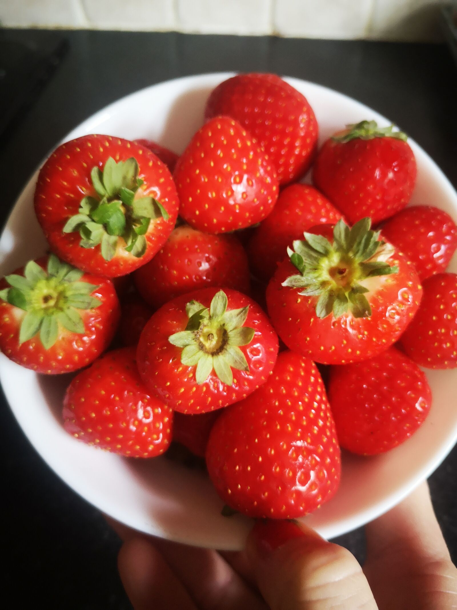 HUAWEI P20 sample photo. Strawberries, fruit, health photography