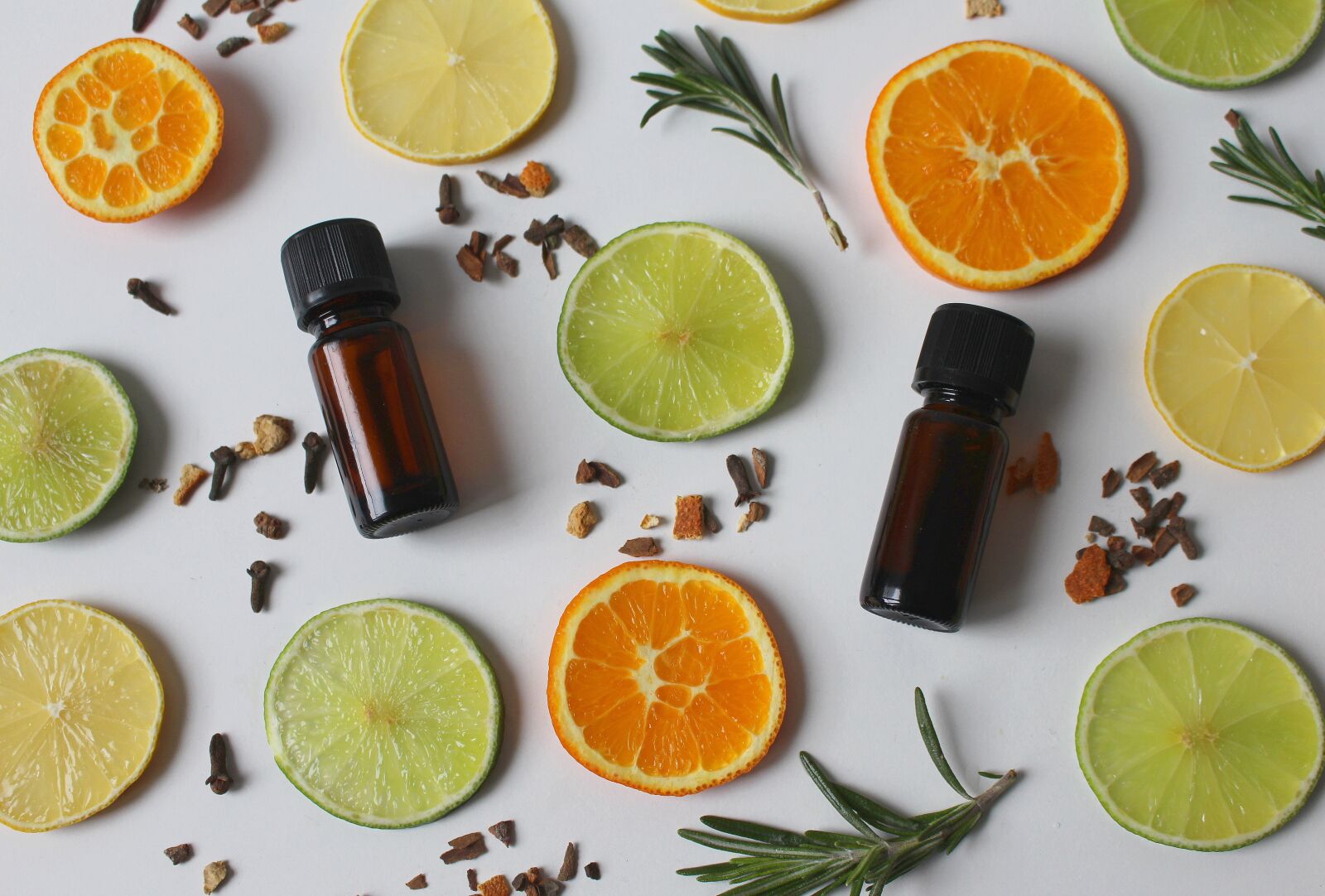 Canon EOS 700D (EOS Rebel T5i / EOS Kiss X7i) sample photo. Natural cosmetics, fragrance, lemon photography