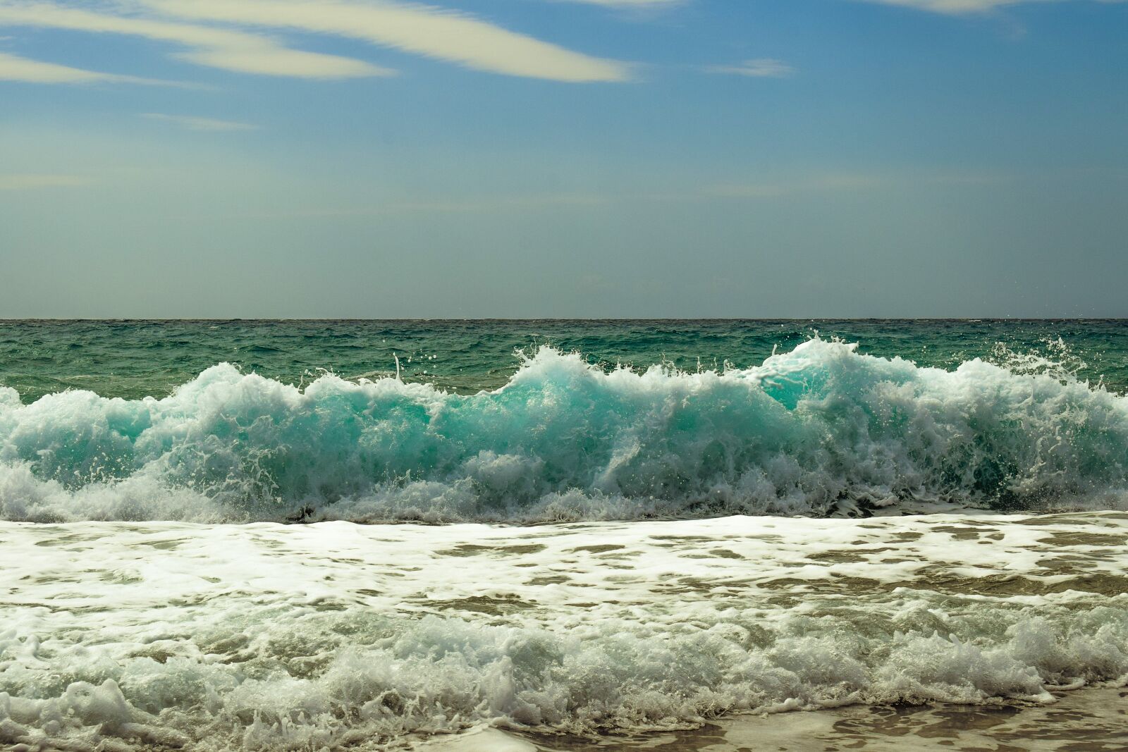 Nikon D3300 sample photo. Wave, smashing, foam photography