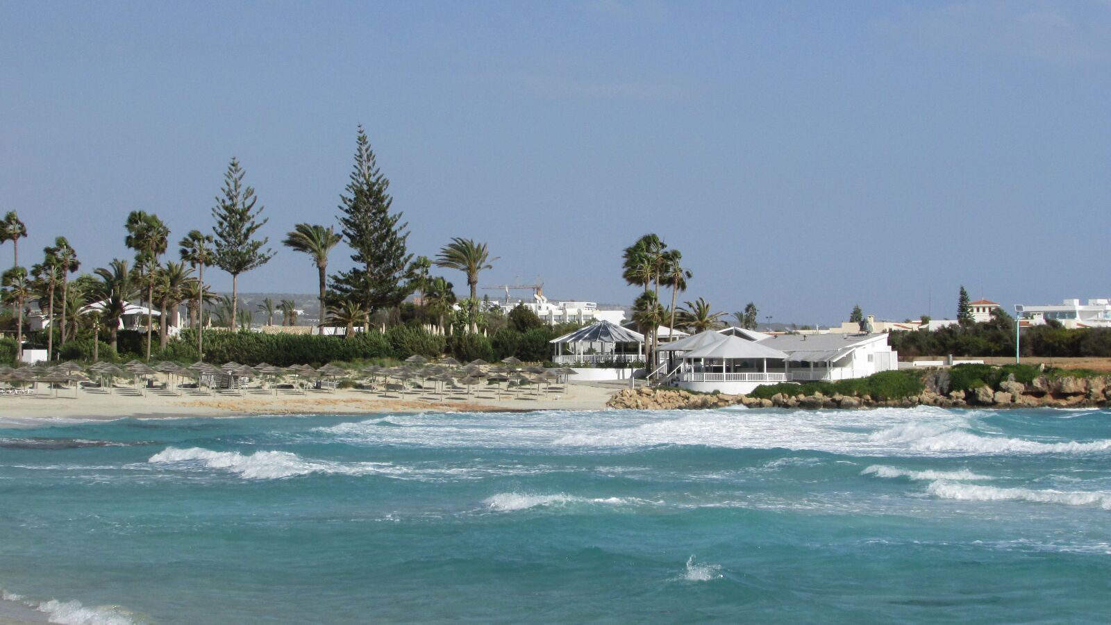 Canon PowerShot SX400 IS sample photo. Beach, resort, sand photography