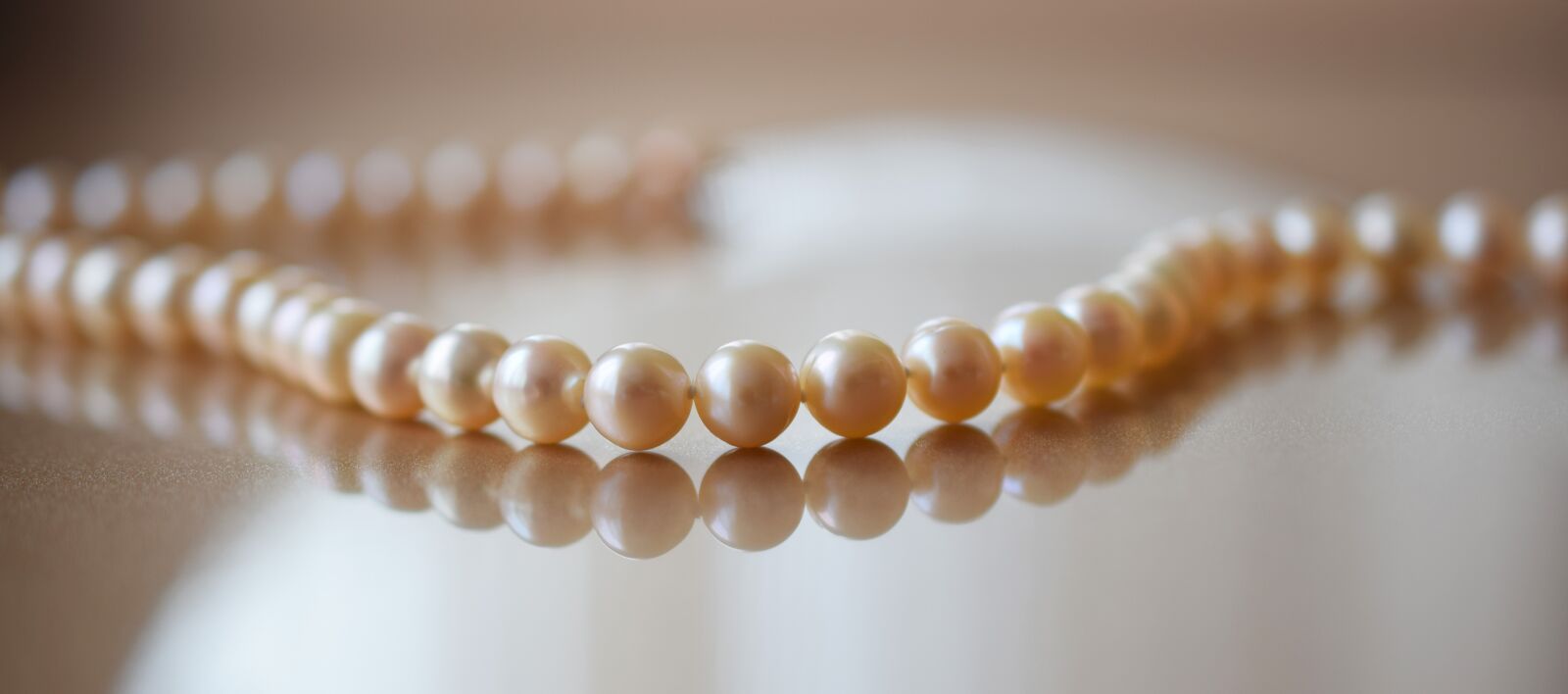 Nikon D5300 sample photo. Pearls, jewelry, tenderness photography