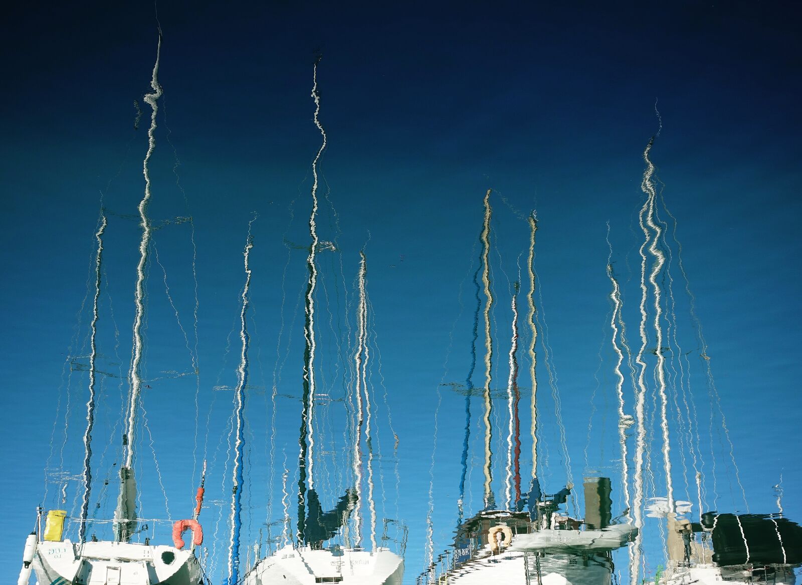 Sony DSC-RX100M5 sample photo. Reflection, yacht, sailboat photography