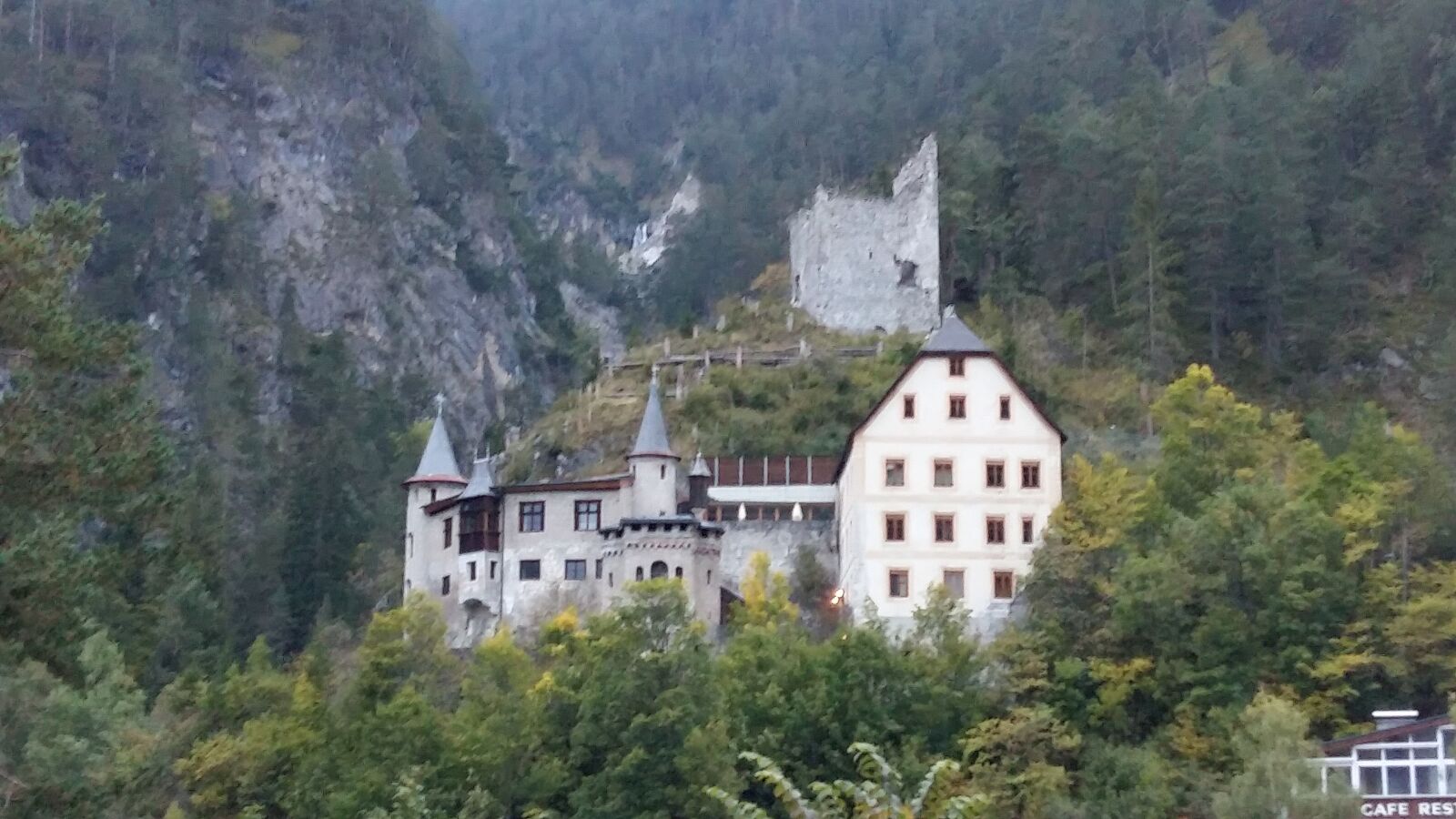 Samsung Galaxy A5 sample photo. Tyrol, castle, summer photography