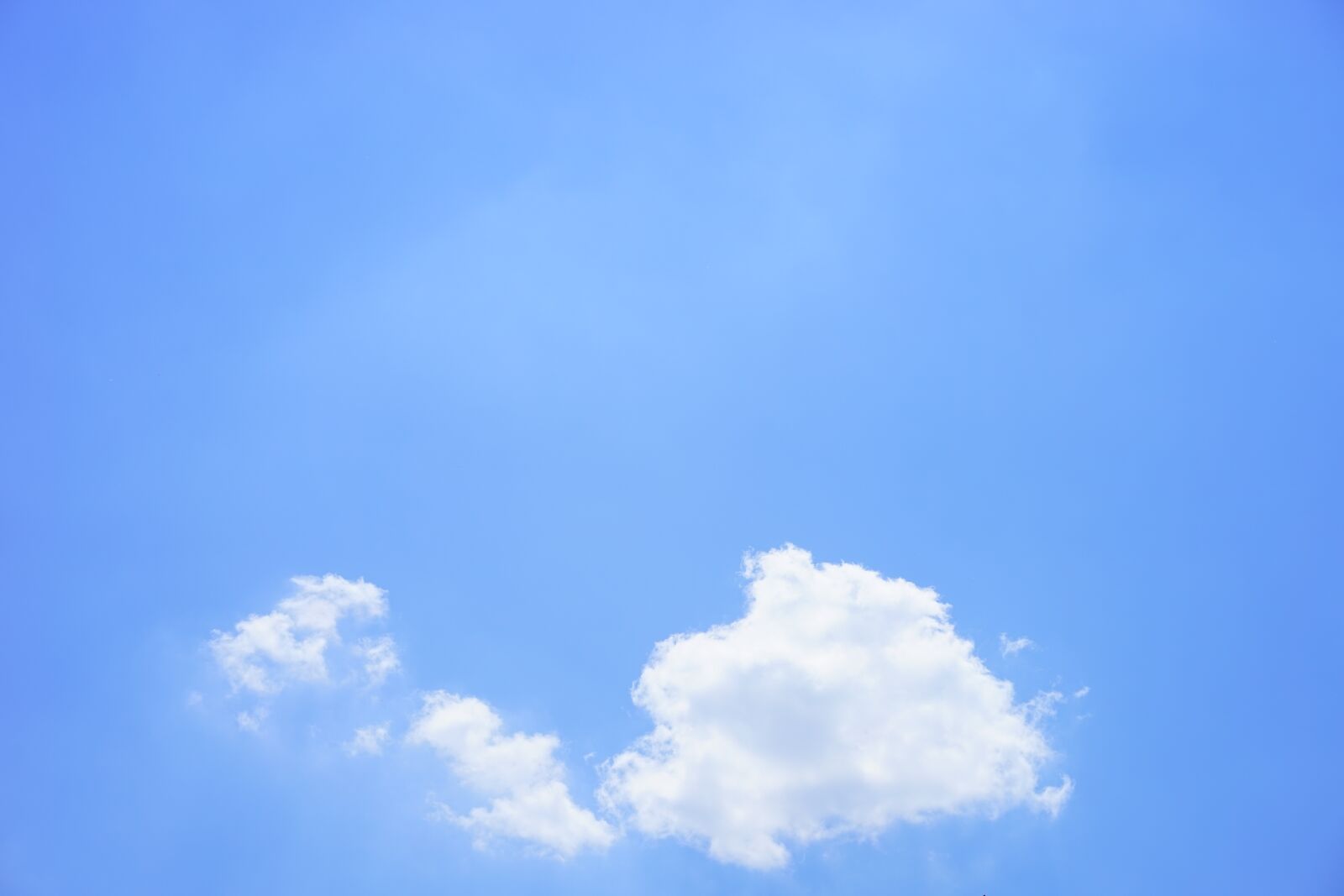 Sony a7 + Sony Sonnar T* FE 55mm F1.8 ZA sample photo. Cumulus, clouds, cumulus clouds photography