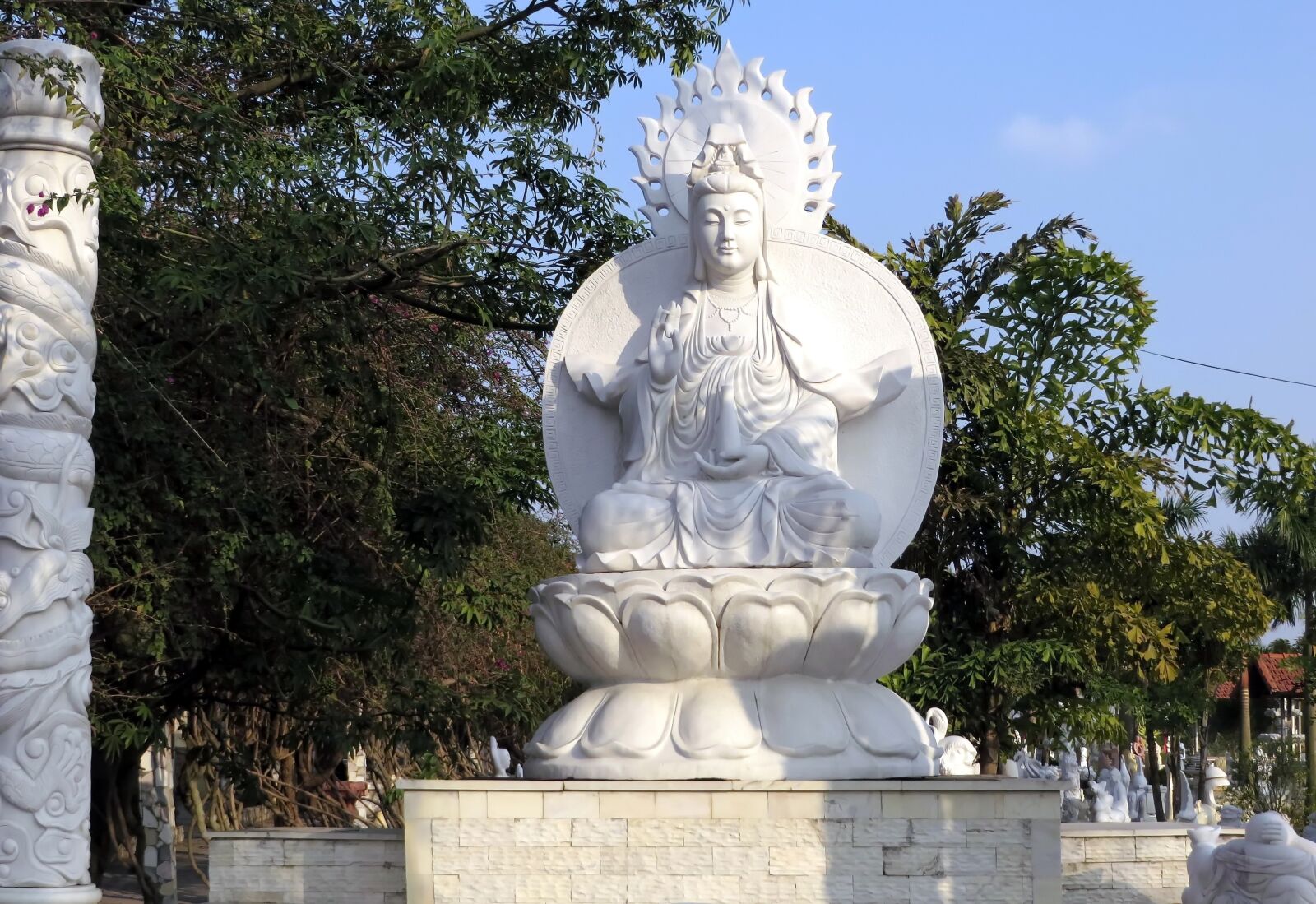Canon PowerShot SX270 HS sample photo. Viet nam, statue, mrs photography