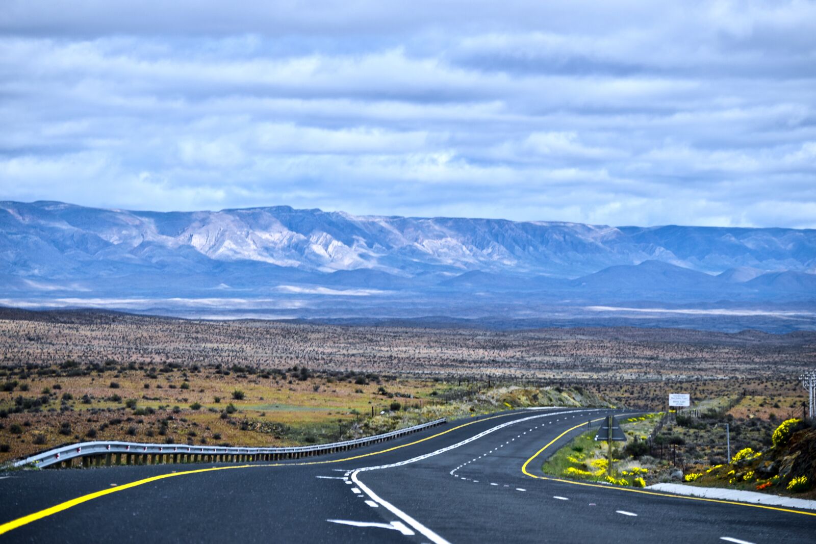 Nikon D5500 sample photo. Road, travel, highway photography