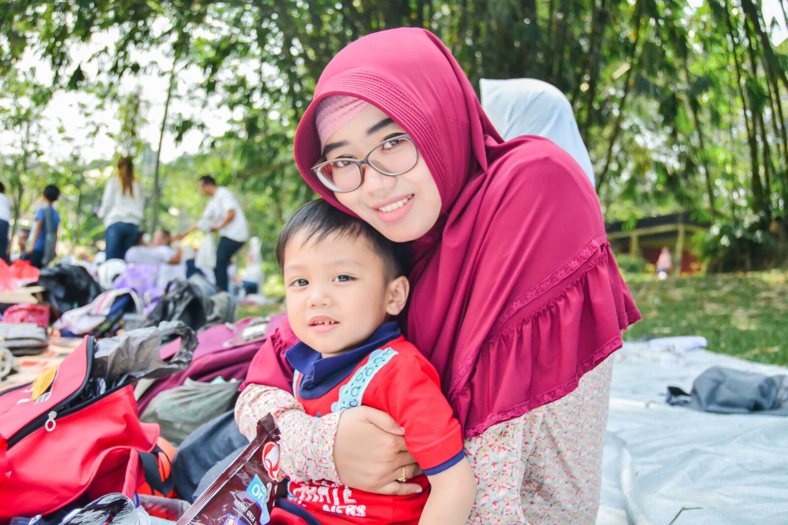 Nikon D5200 sample photo. Mother, child, affection photography