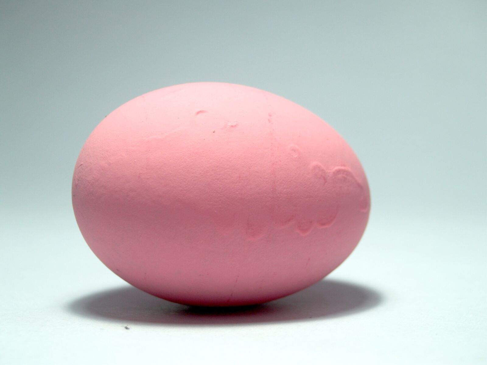 Olympus E-300 (EVOLT E-300) sample photo. Egg, pink, market photography