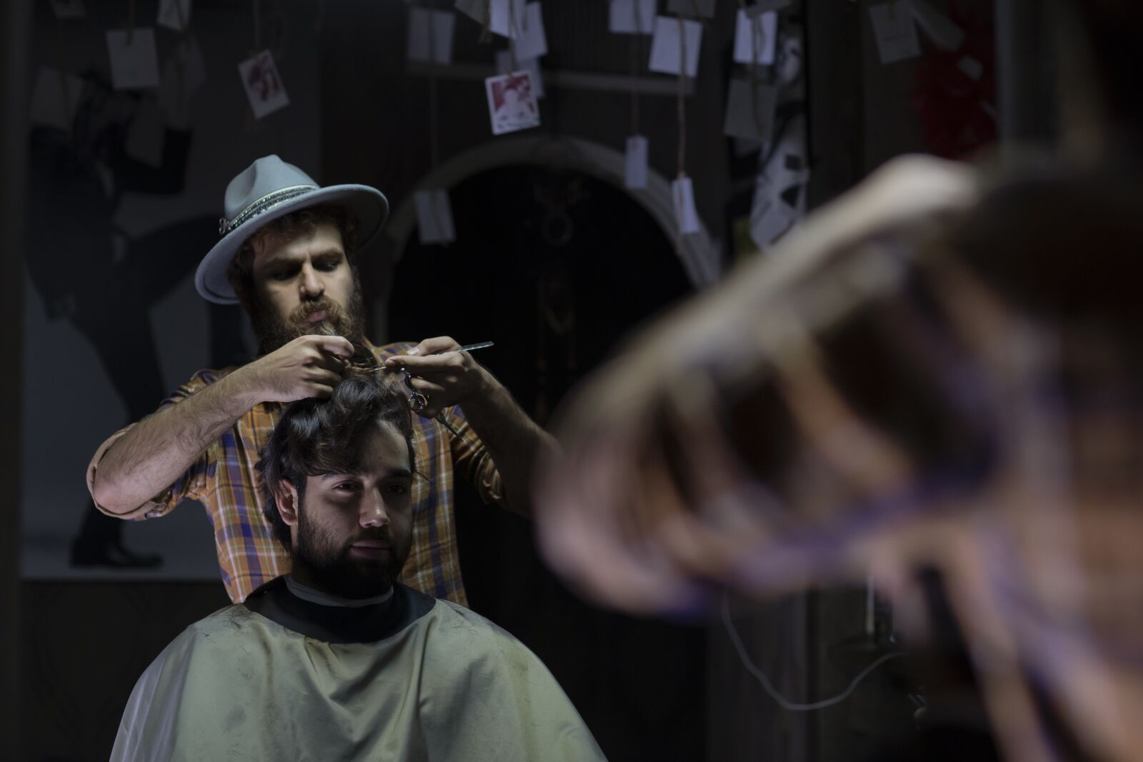 Canon EOS 5D Mark IV + Canon EF 85mm F1.2L II USM sample photo. Barber shop, day, iran photography