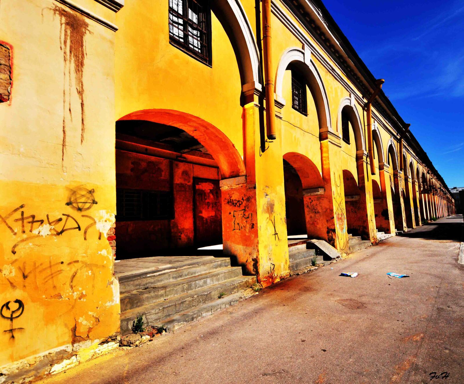 Nikon D300 sample photo. Colorful, houses, deserted, structure photography