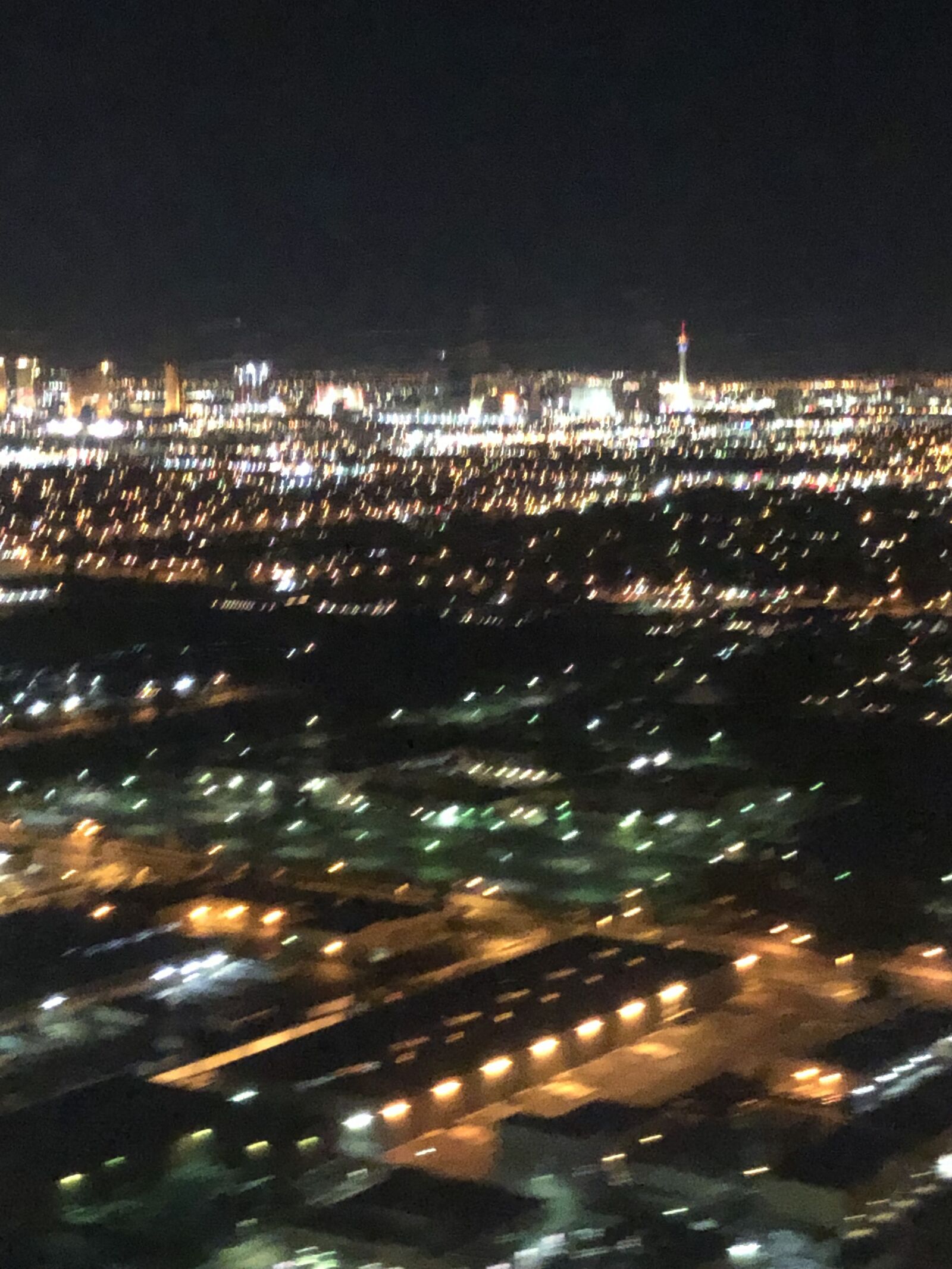 iPhone X back dual camera 4mm f/1.8 sample photo. Vegas at night, nightlife photography