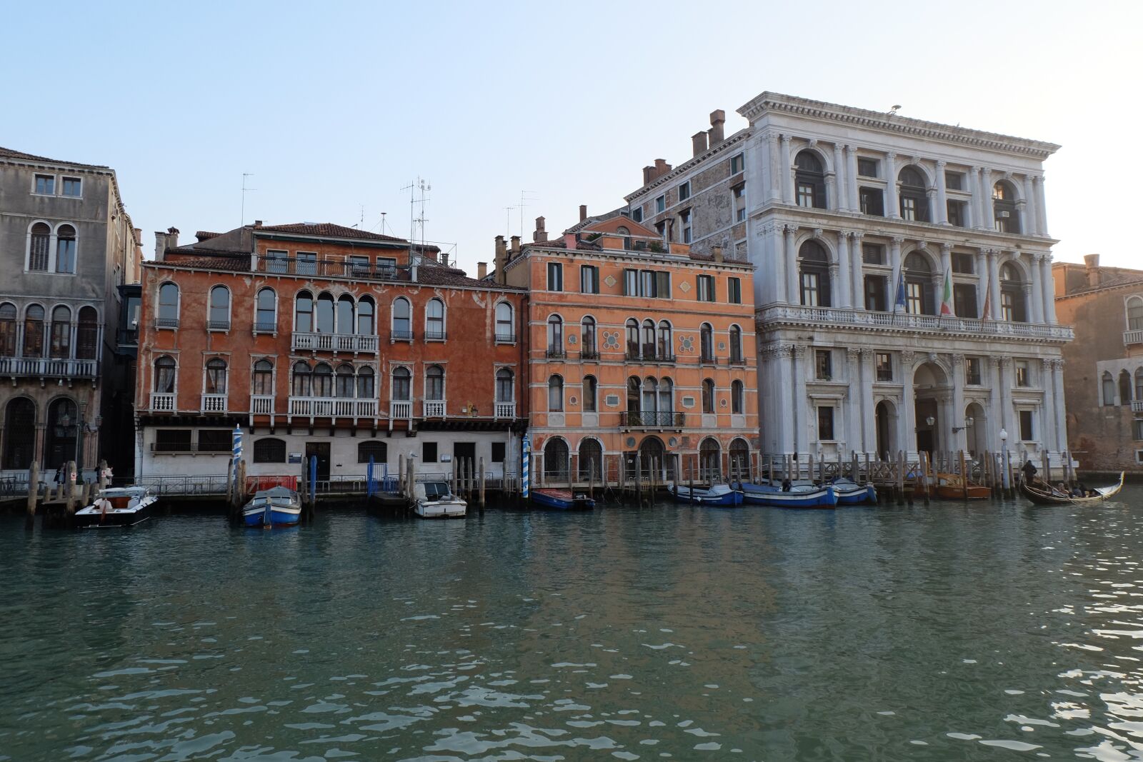 Fujifilm X-M1 sample photo. Venice, italiy, the fa photography