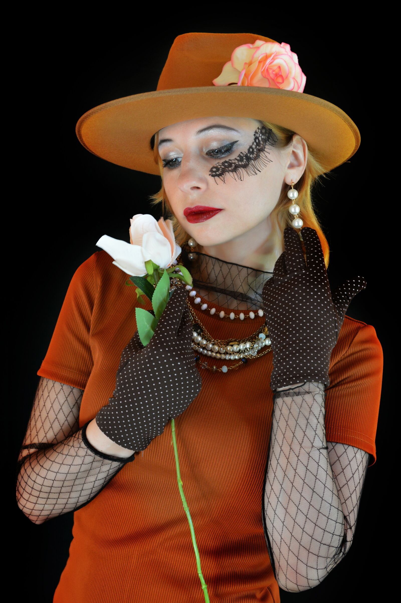 Nikon D3200 sample photo. Retro, woman, hat photography