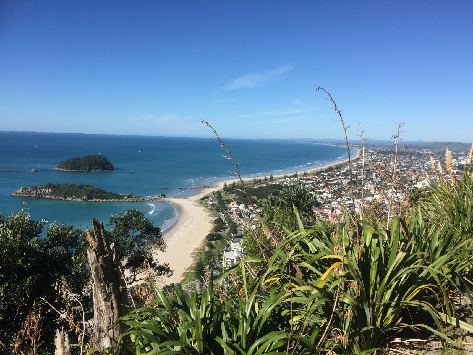 iPhone 6 Plus back camera 4.15mm f/2.2 sample photo. Beach, mountain, mountain, top photography