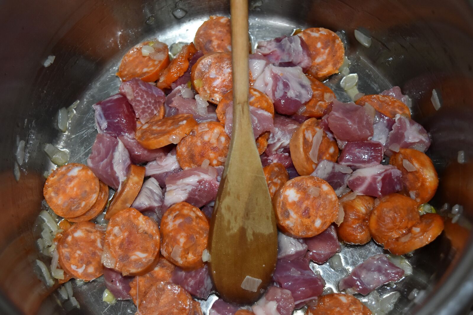 Nikon D5500 sample photo. Cooking, healthy, kitchenware, onion photography