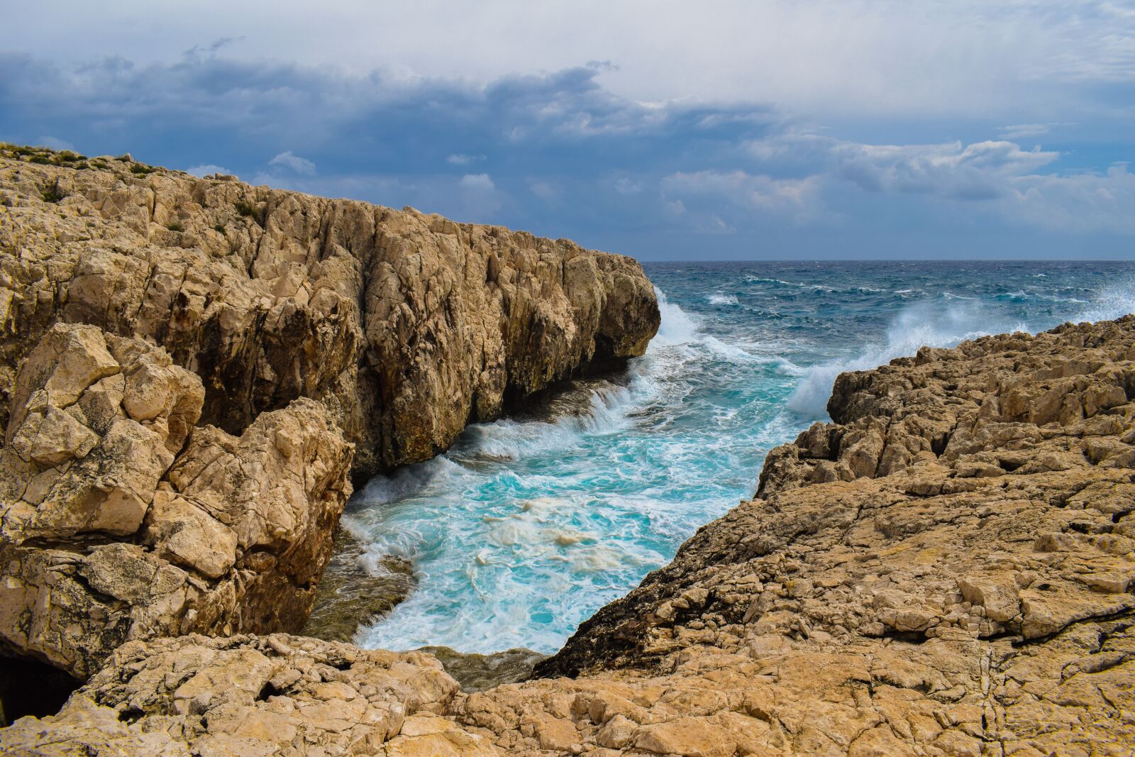 Nikon D3300 sample photo. Rocky coast, cliff, sea photography