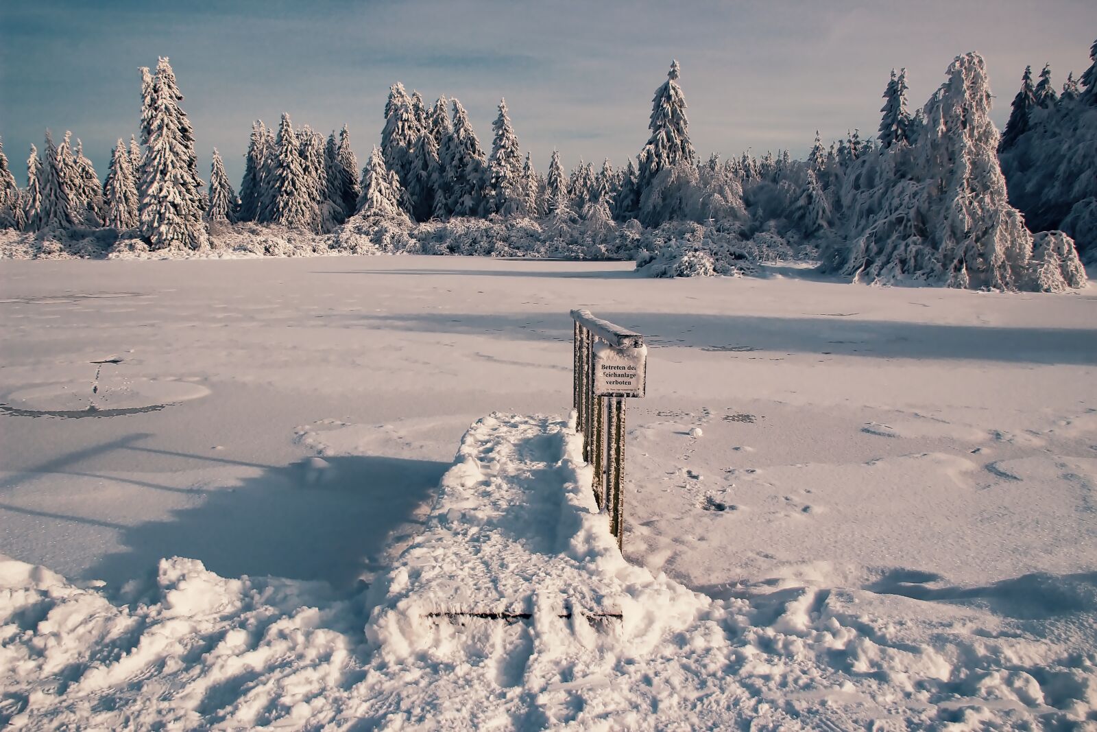 Canon EOS 600D (Rebel EOS T3i / EOS Kiss X5) sample photo. Winter, landscape, snow photography