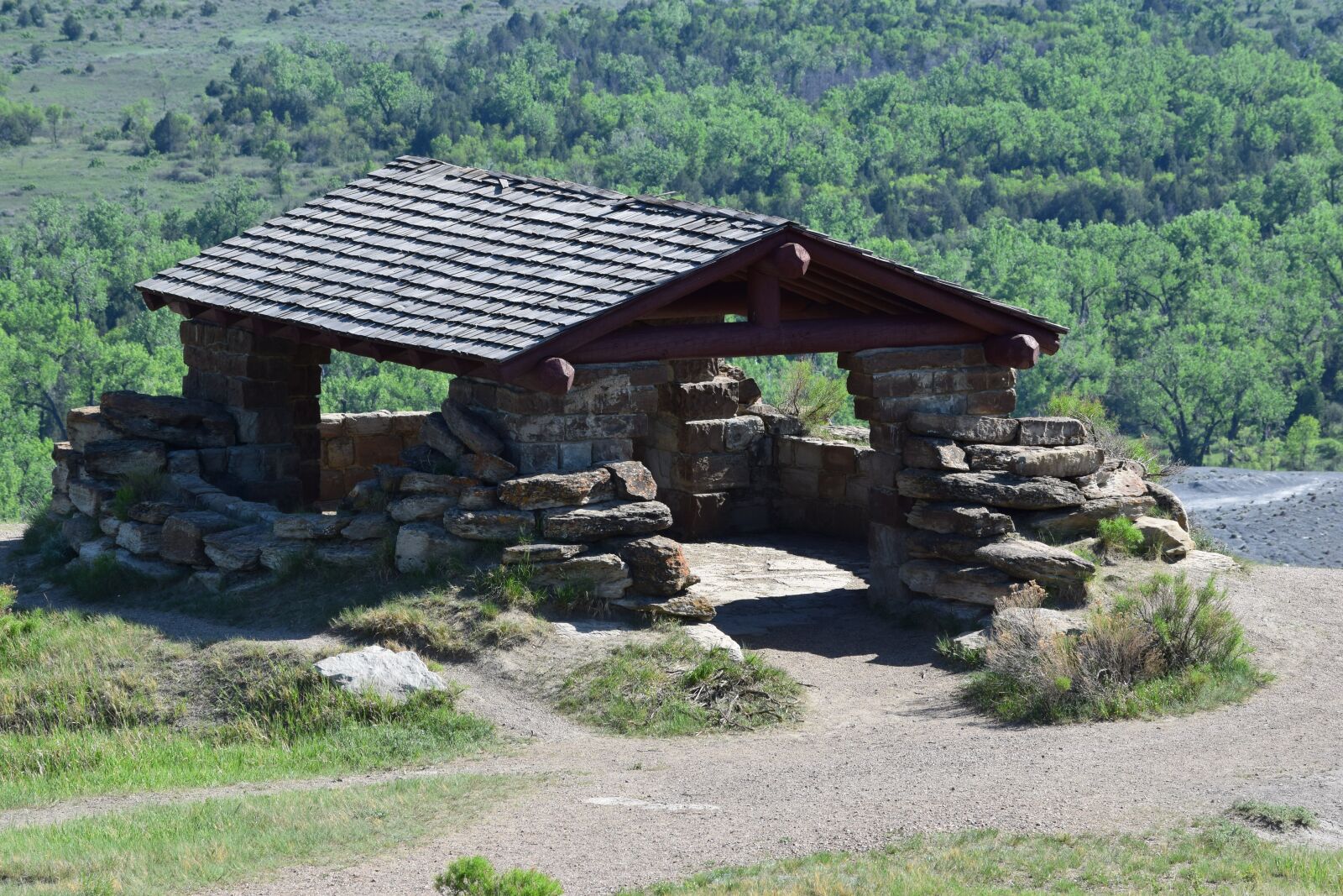 Nikon D3300 sample photo. Picnic shelter, badlands, north photography