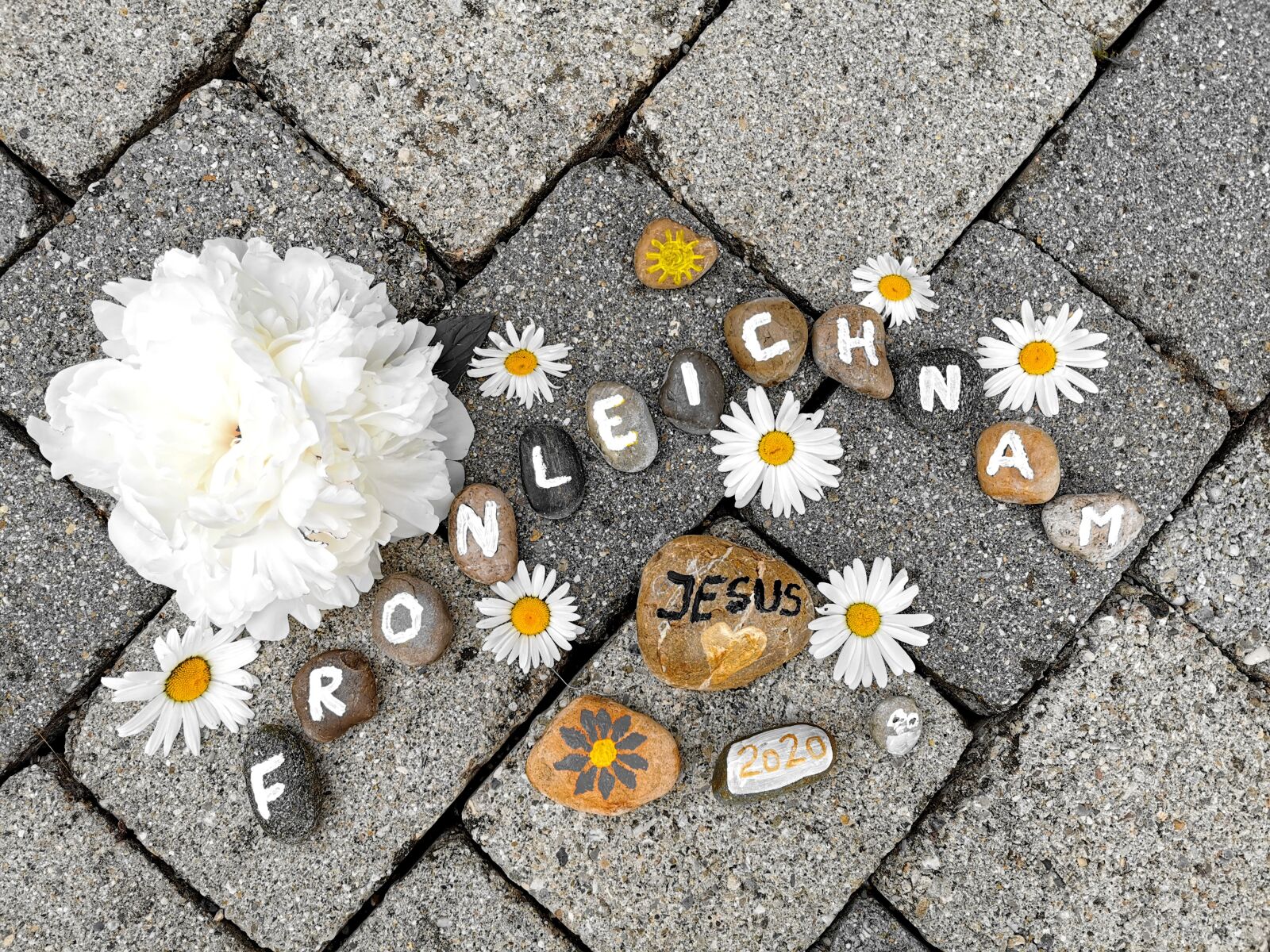 HUAWEI P30 Pro sample photo. Corpus christi, church, stones photography
