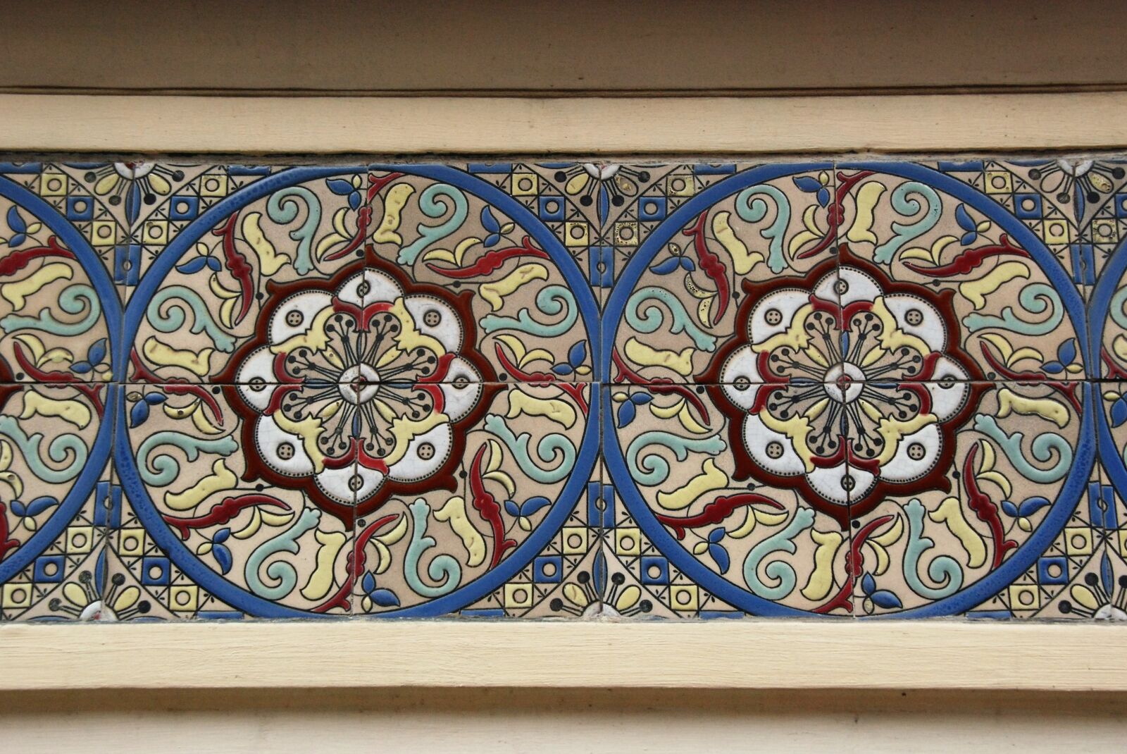 Nikon D80 sample photo. Tile, art nouveau, nouveau photography