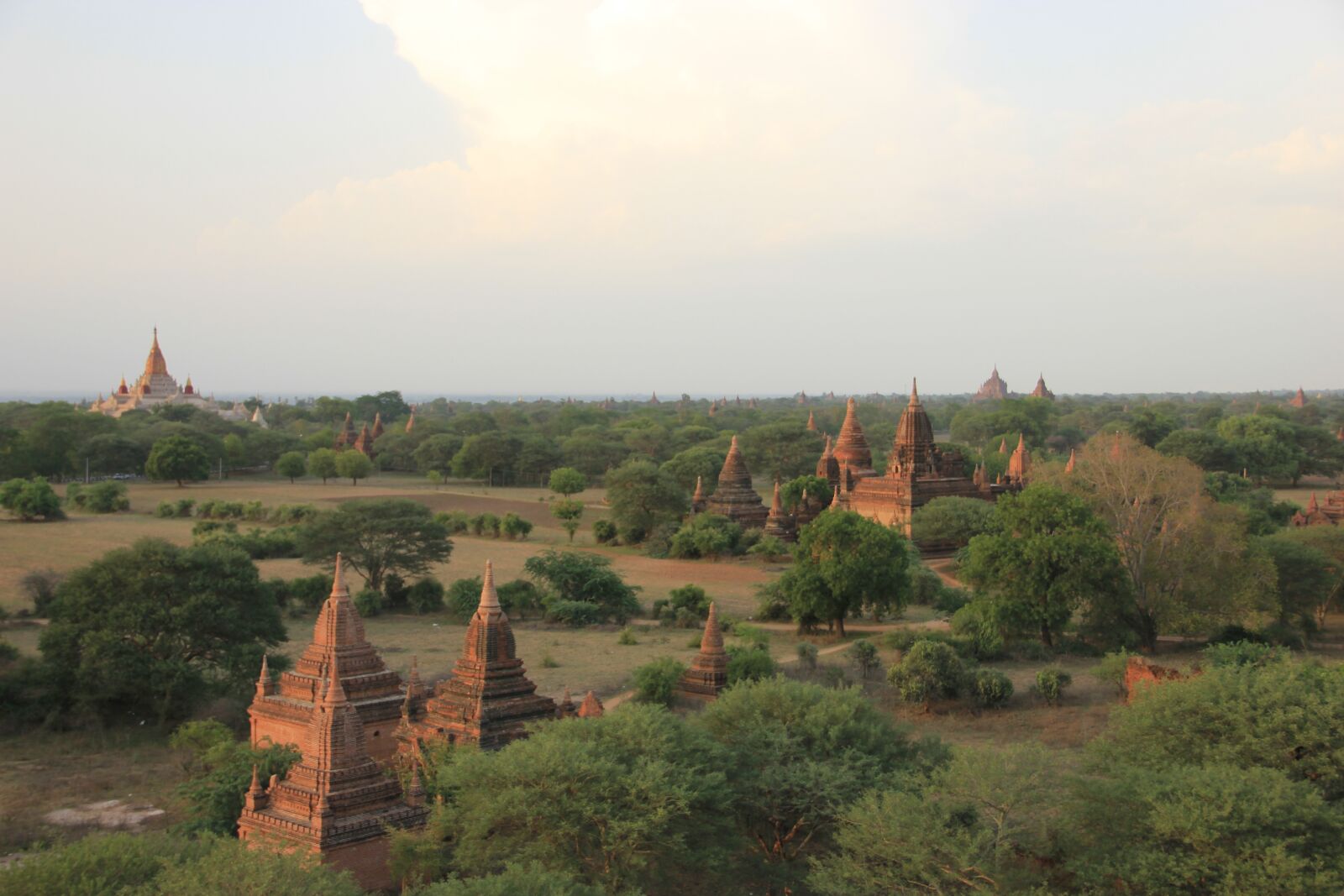 Canon EOS 550D (EOS Rebel T2i / EOS Kiss X4) sample photo. Myanmar, temple, monuments photography