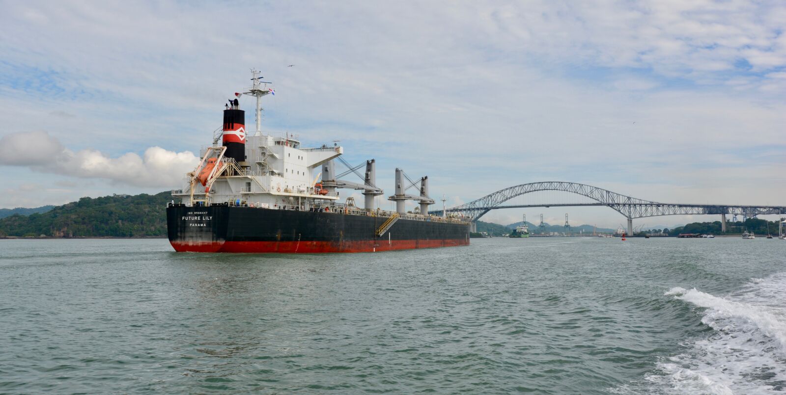 Nikon D7100 sample photo. Crossing the channel, panama photography