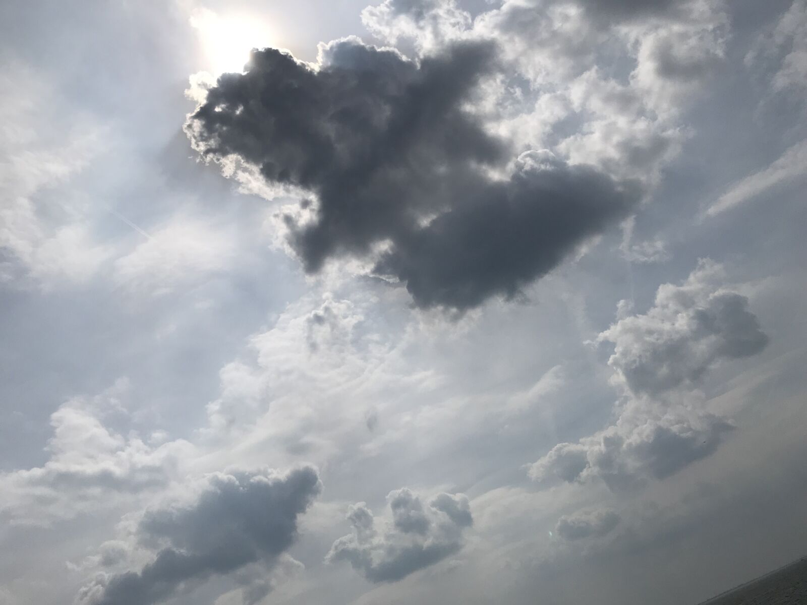 iPhone 7 back camera 3.99mm f/1.8 sample photo. Cloud, sky, mourning photography