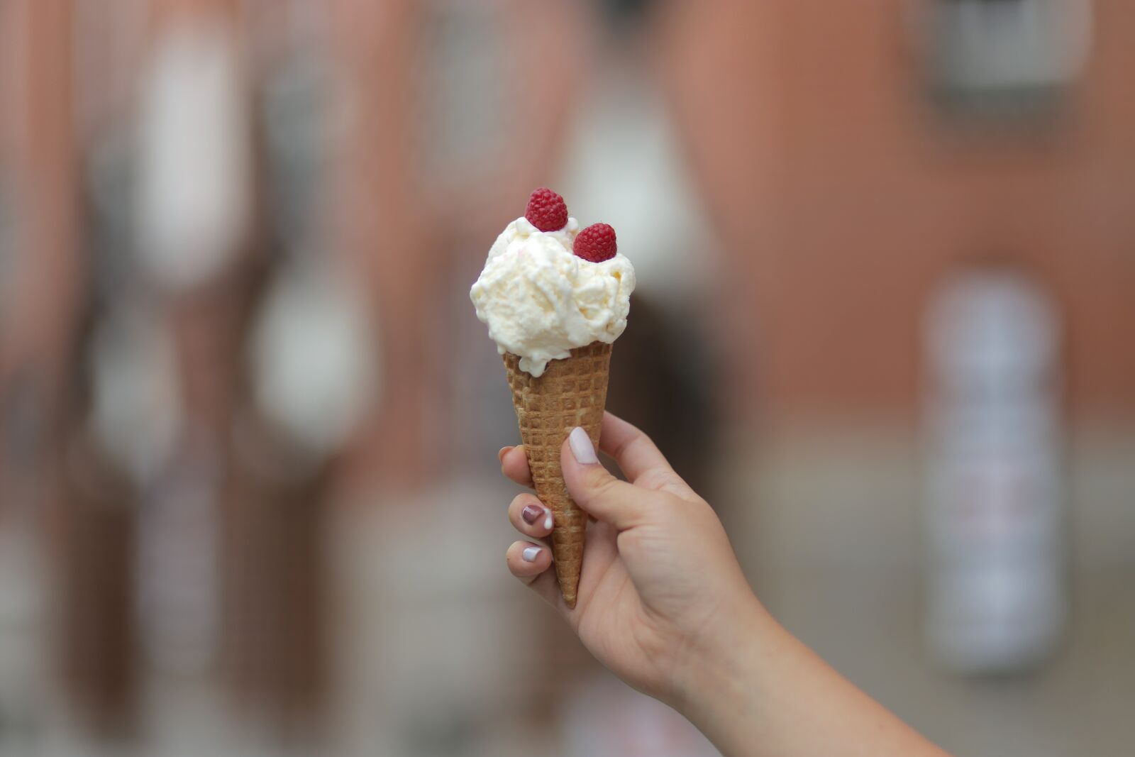 Canon EF 85mm F1.8 USM sample photo. Icecream, ice cream, summer photography