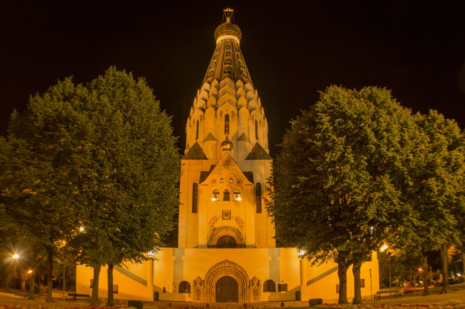 Nikon D3200 sample photo. Russian memorial church, leipzig photography