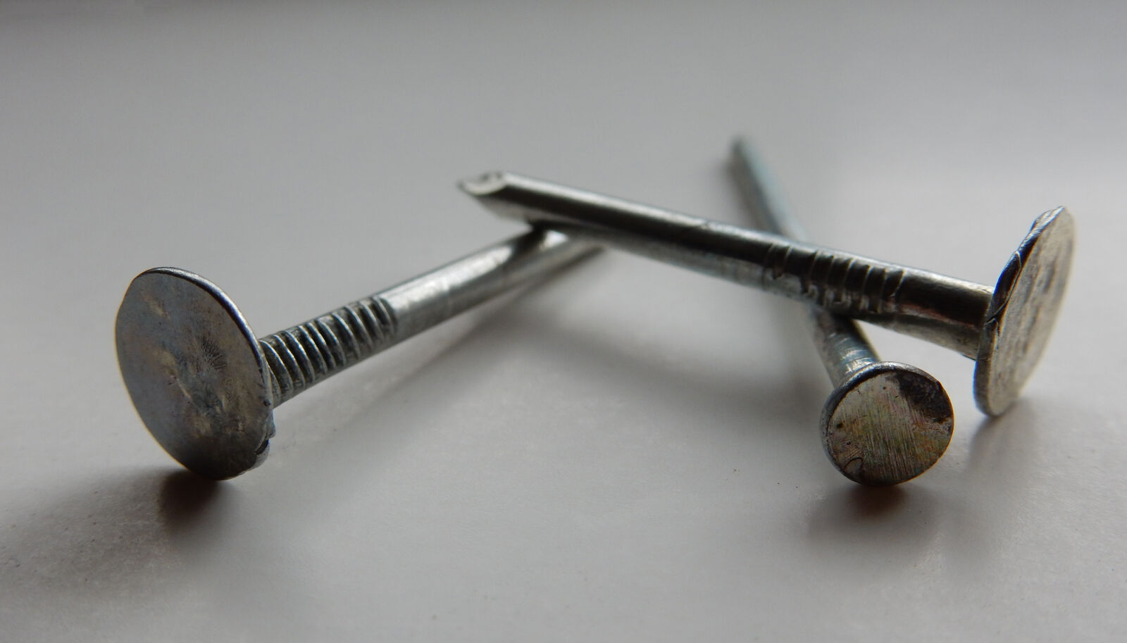 Nikon Coolpix S9900 sample photo. Carpentry, close, up, nails photography