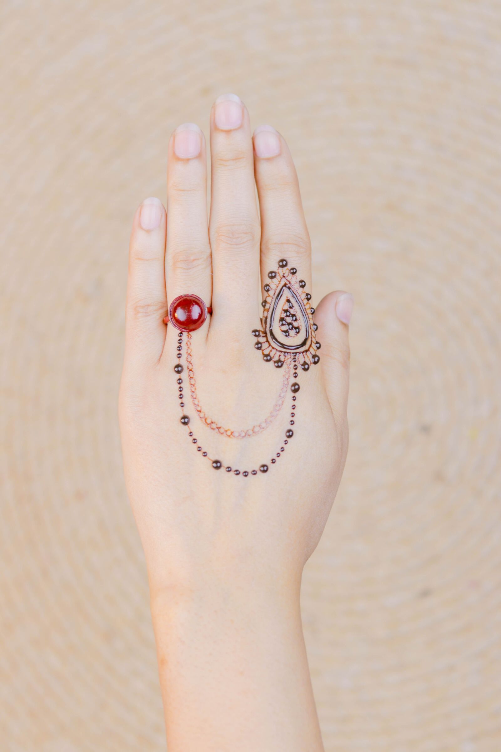 Canon EOS 80D sample photo. Henna, hands, mehendi photography