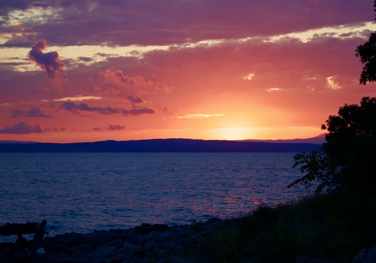 Canon EOS 700D (EOS Rebel T5i / EOS Kiss X7i) sample photo. Sunset, sea, horizon photography