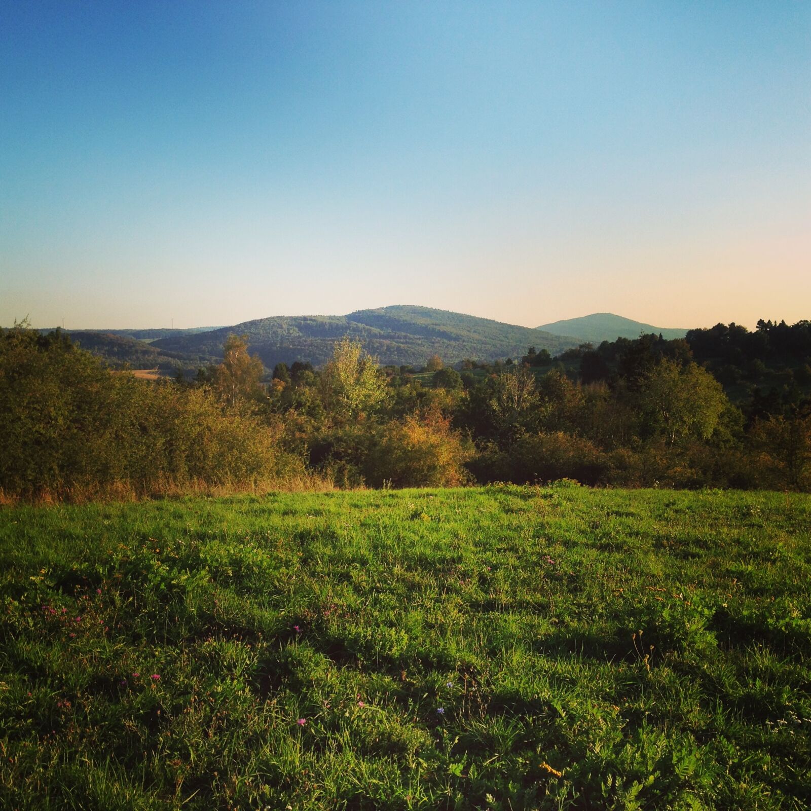 iPhone 5 back camera 4.12mm f/2.4 sample photo. Landscape, hesse, mountains photography