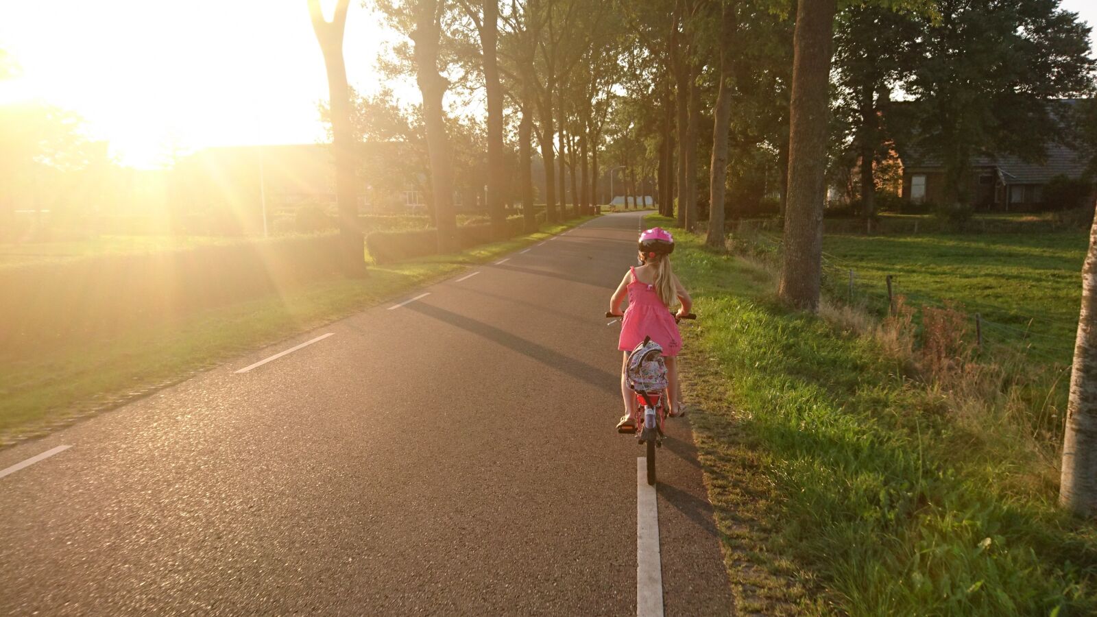 Sony Xperia Z5 Compact sample photo. Girl, riding, bicycle photography
