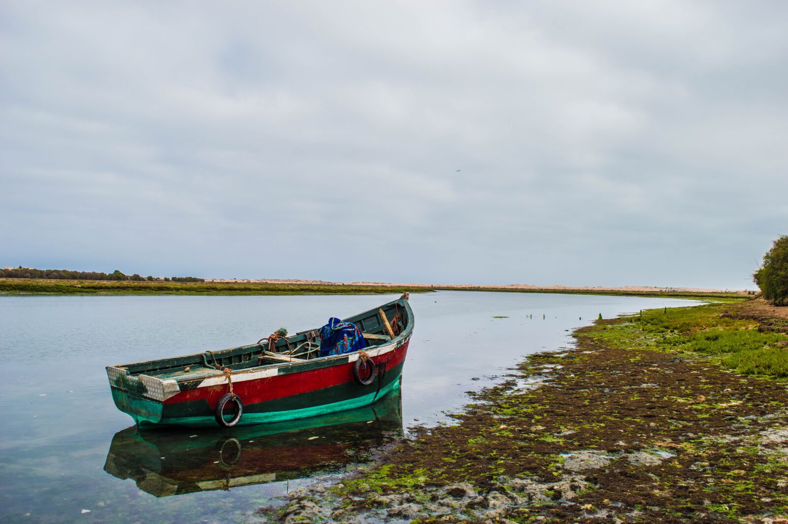 Nikon D3200 sample photo. Boat, sea, ocean photography