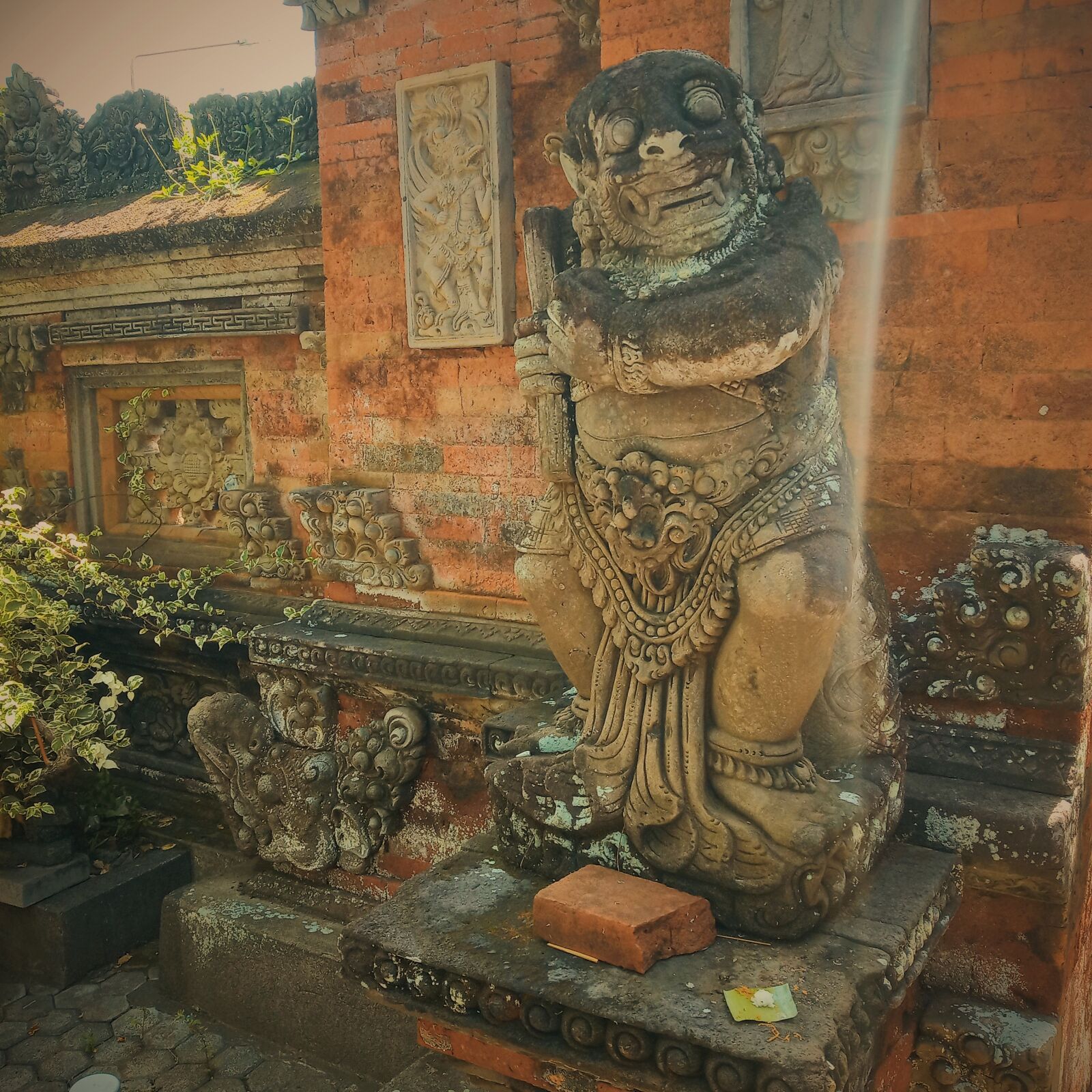 Xiaomi Redmi 6 sample photo. Balinese, statue, culture photography