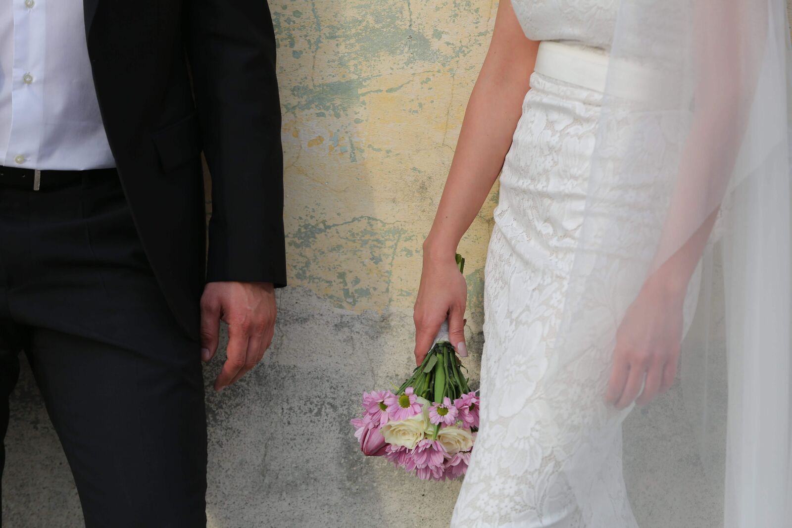 Canon EOS 5D Mark III sample photo. Shirt, suit, pants, wedding photography