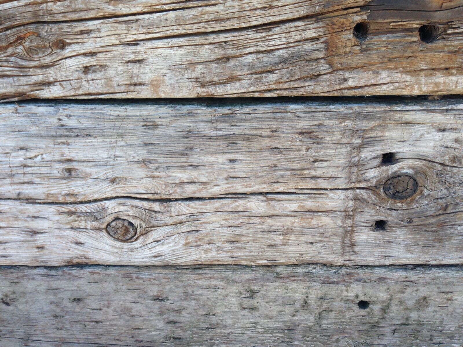 iPhone 5 back camera 4.12mm f/2.4 sample photo. Wood, grain, texture photography
