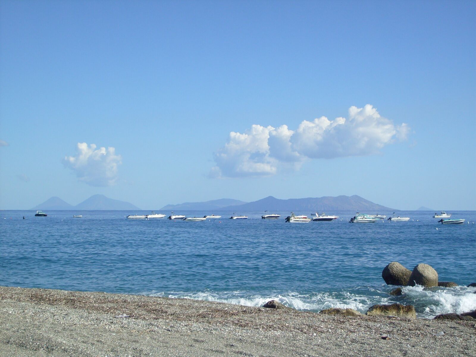 Samsung D70 / D75 / S730 / S750 sample photo. Sea, islands, beach photography