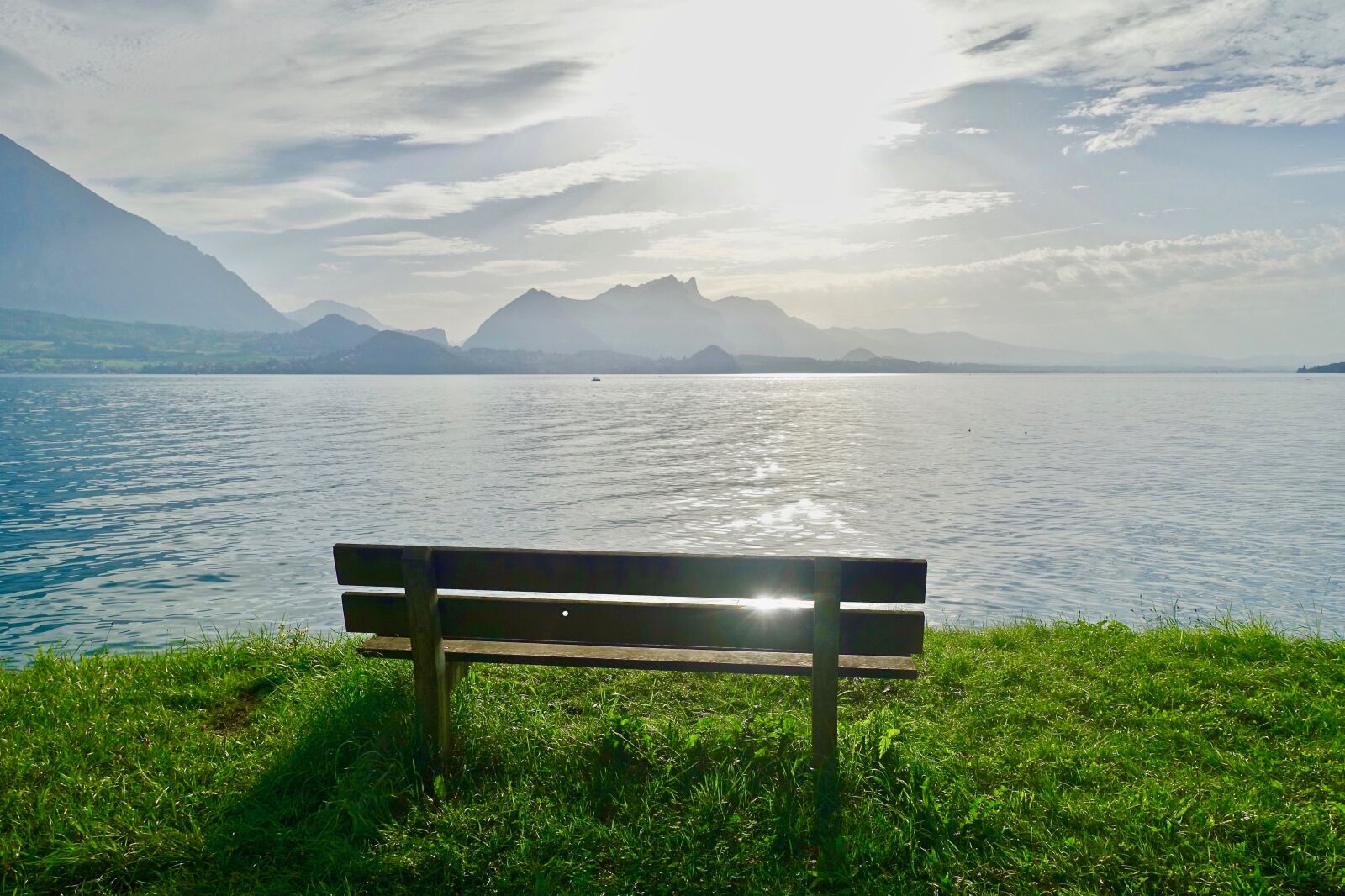 Sony Cyber-shot DSC-RX100 III sample photo. Seat, view, lake photography