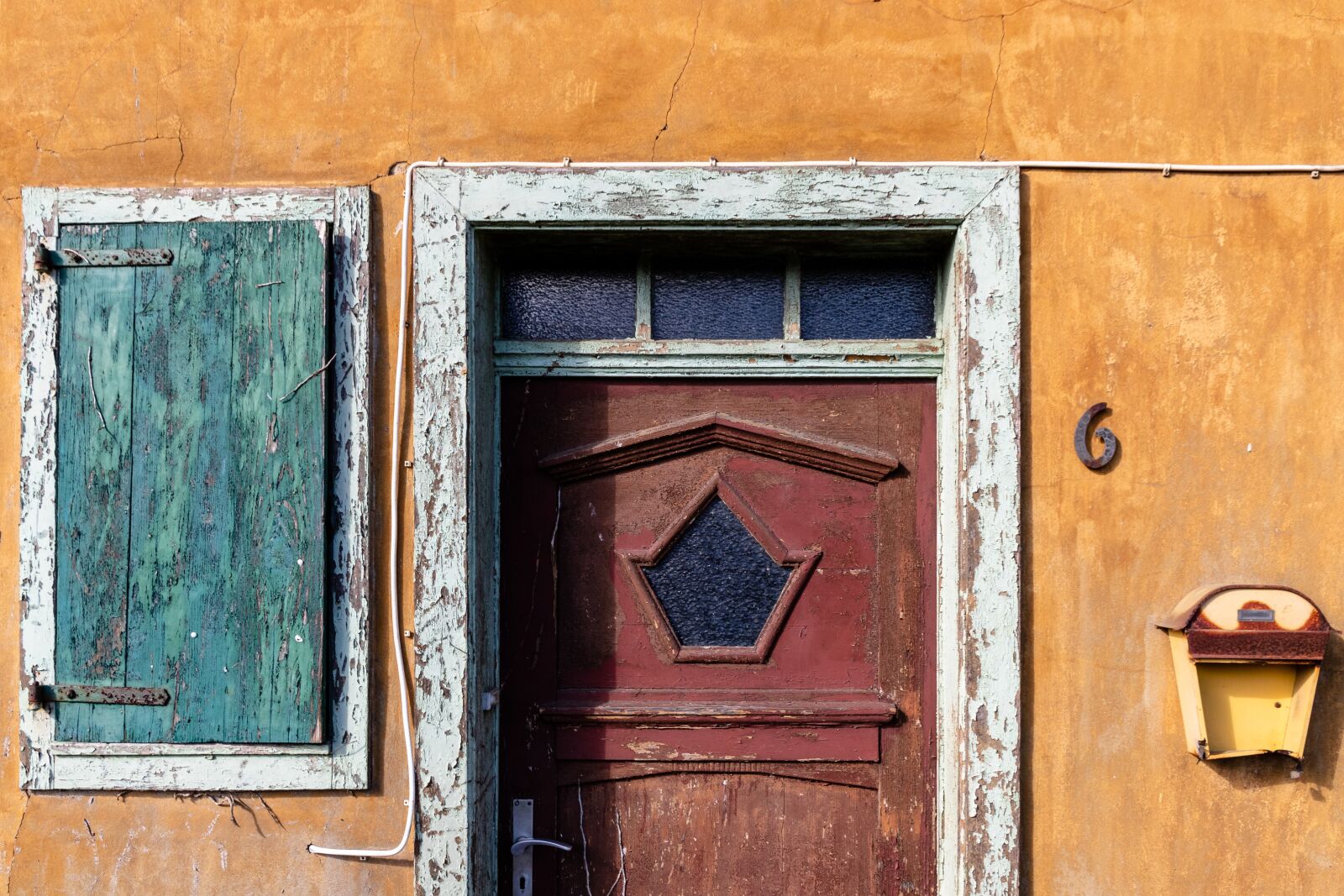 Canon EOS 80D sample photo. Wood, door, architecture photography