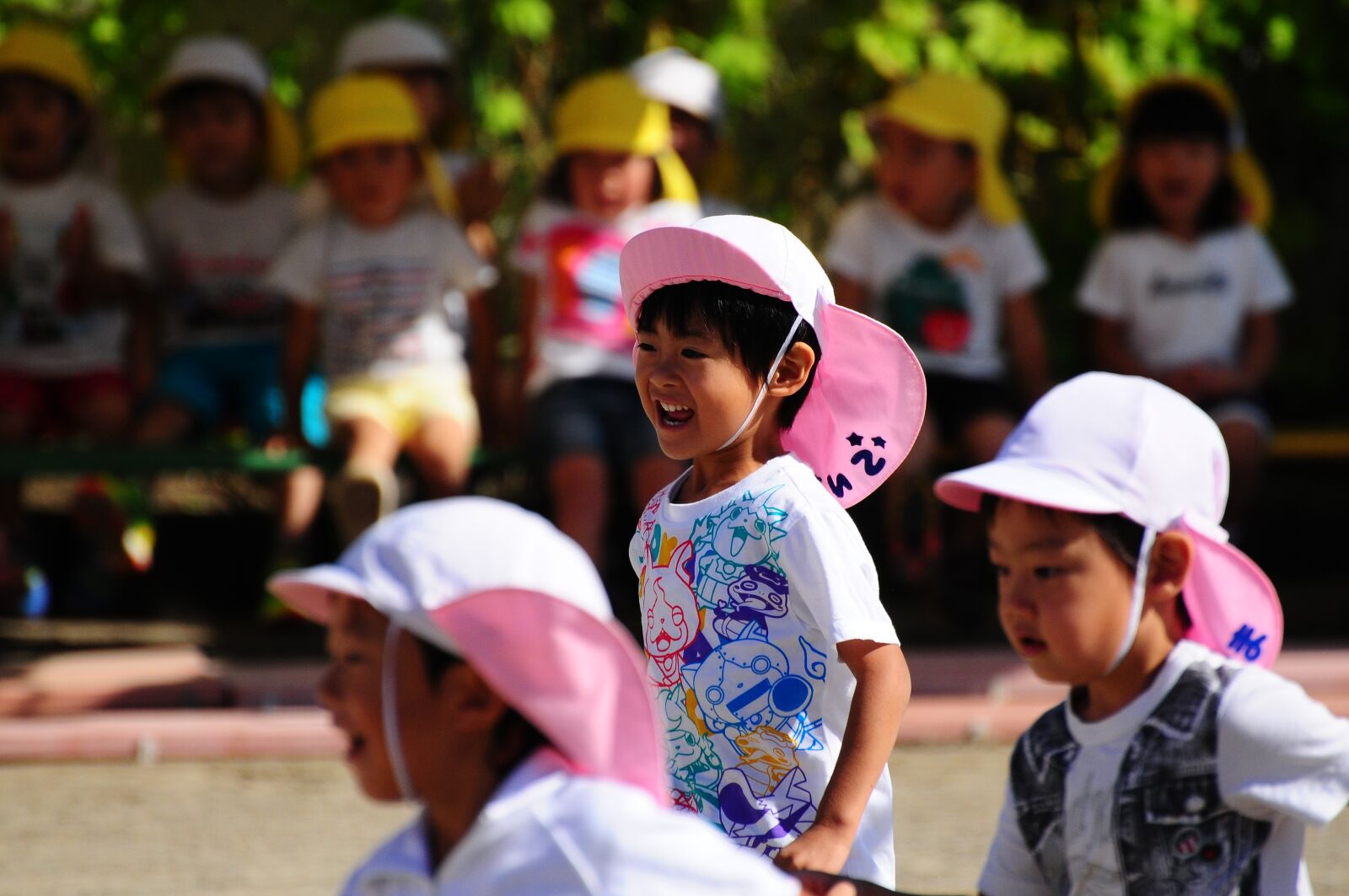 Nikon D300S sample photo. Sports day, relay, kindergarten photography
