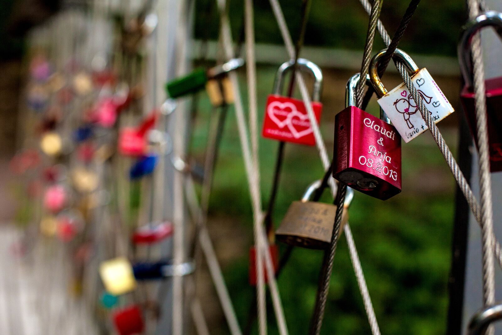 Canon EOS 5D Mark II sample photo. Love, couples, valentine photography