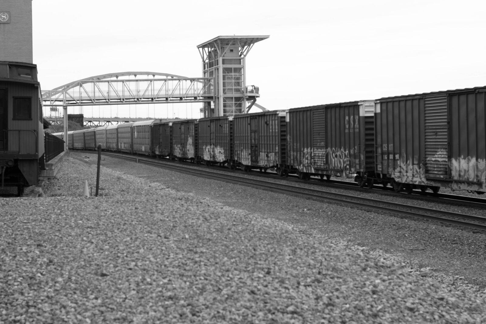 Canon EF 50mm F1.8 II sample photo. Nicolas, desarno, train photography