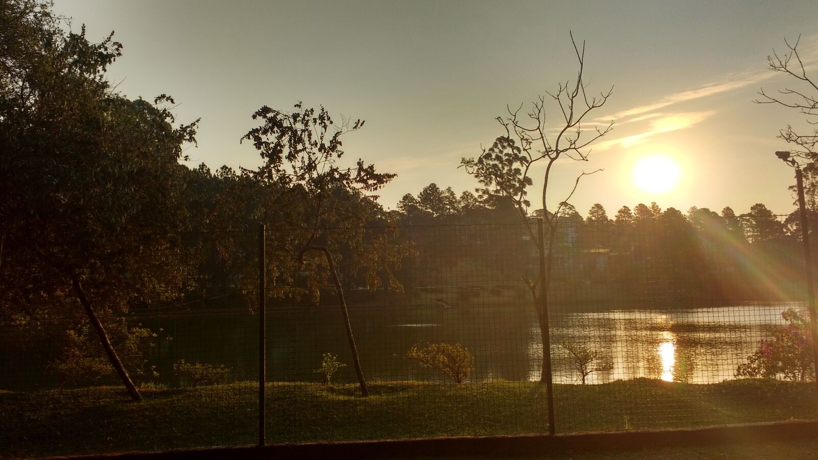 Motorola MotoG3 sample photo. Sol, lake, nature photography