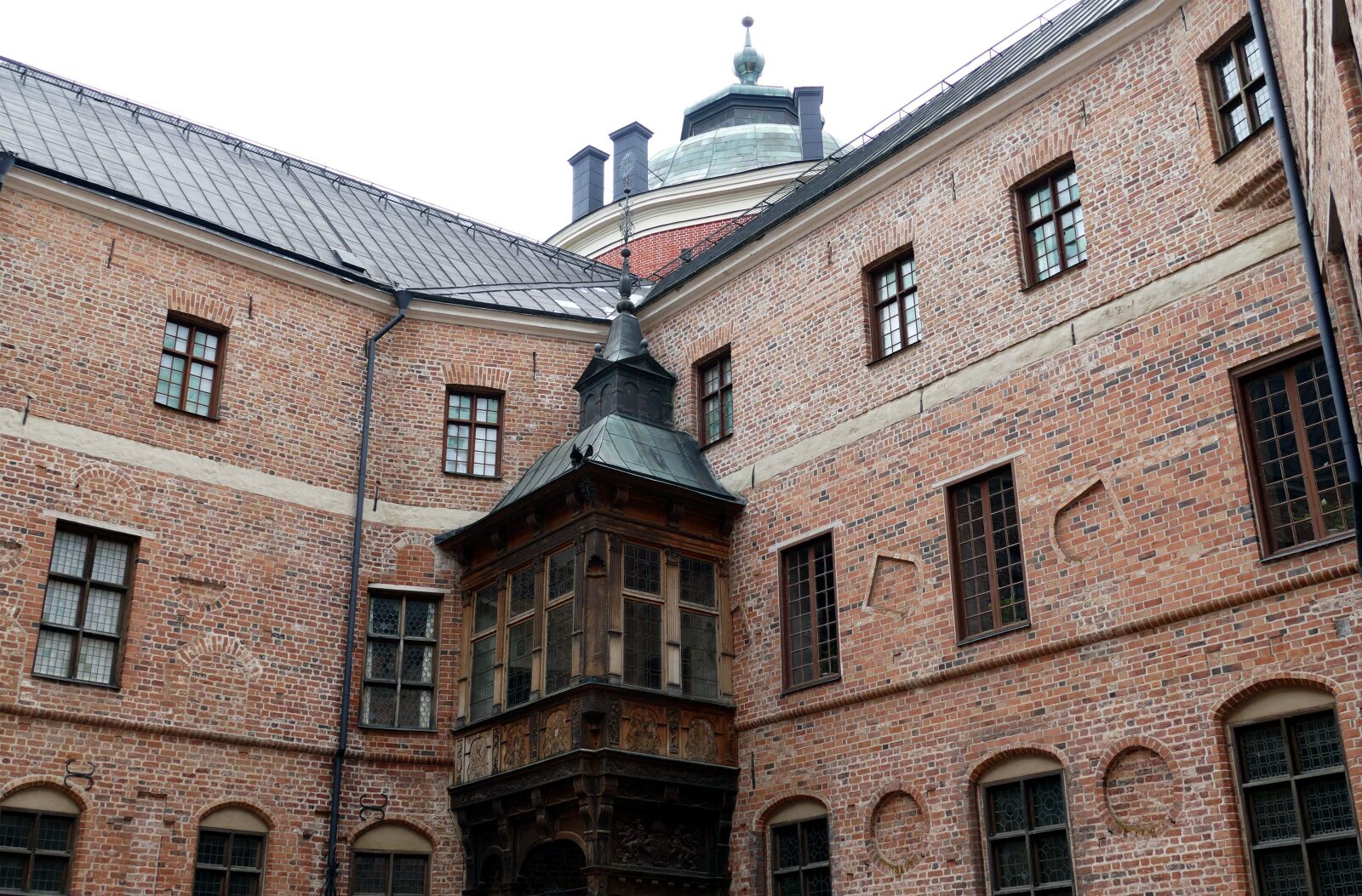 Panasonic Lumix DMC-FZ1000 sample photo. Gripsholm, sweden, historically photography
