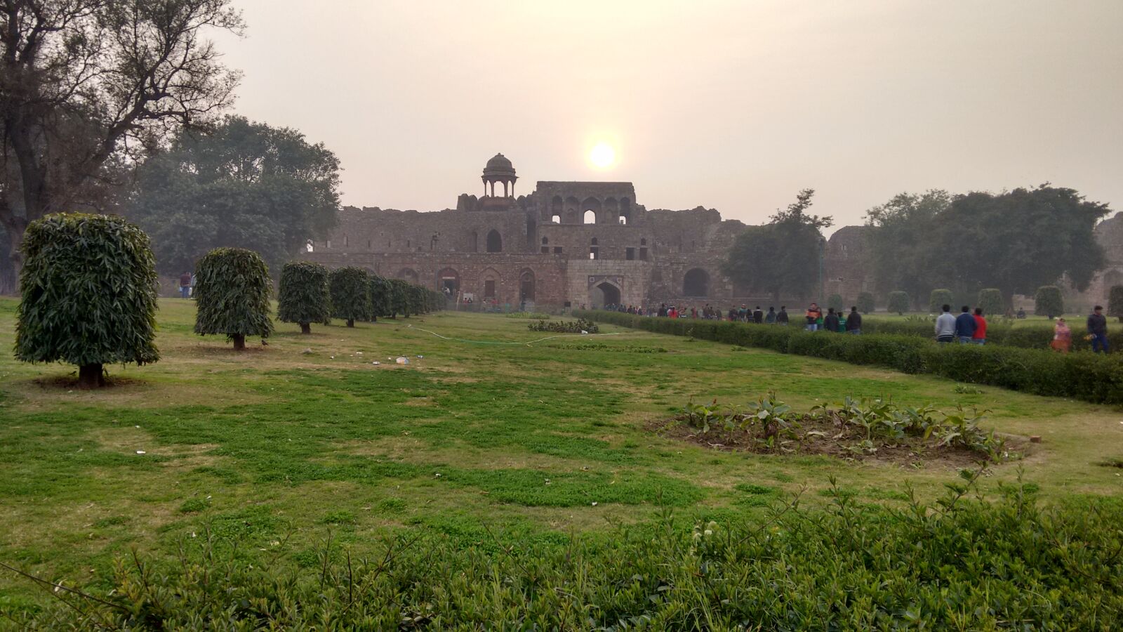 Motorola Moto G (2nd Gen) sample photo. Fortress, sunset photography