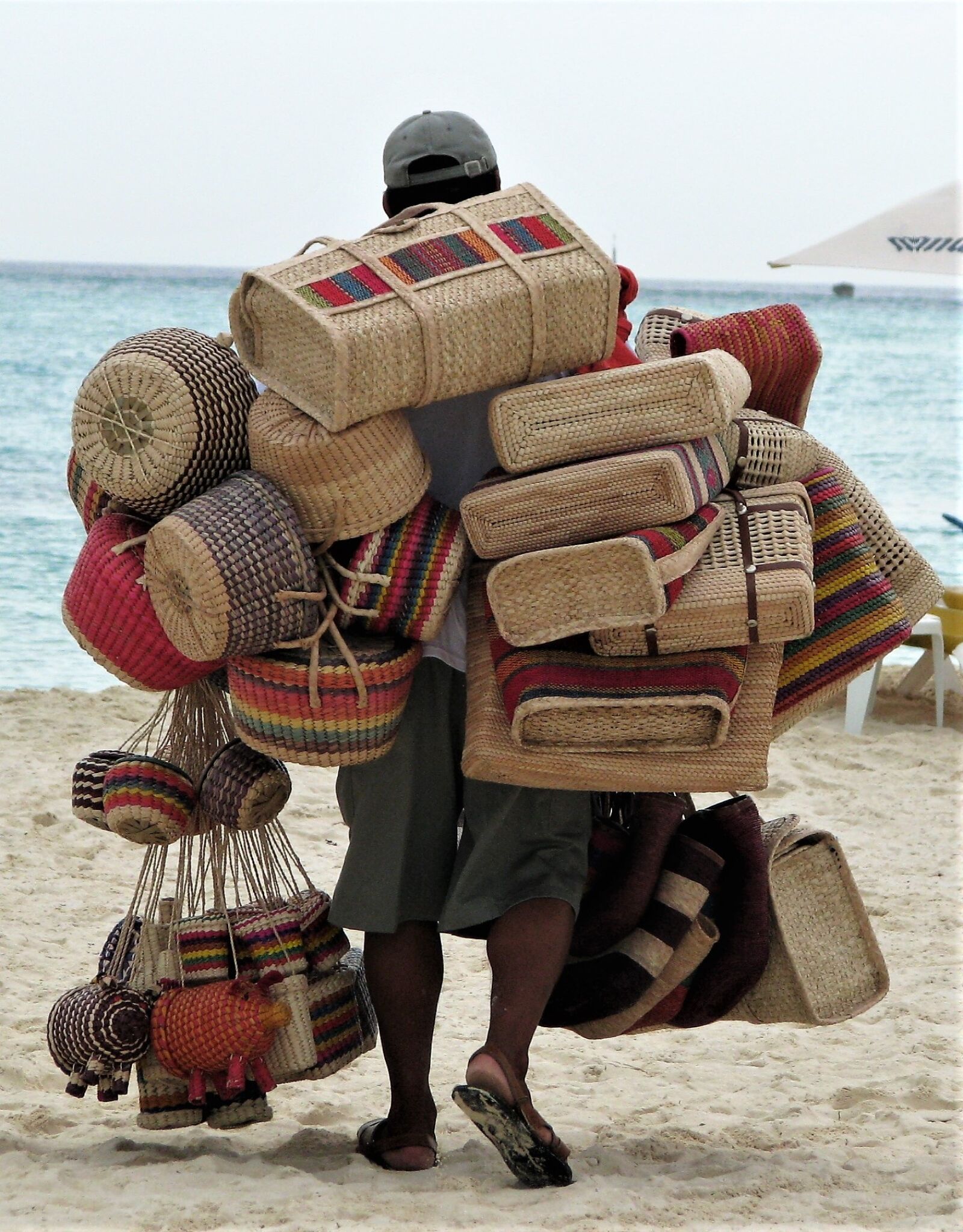 Canon POWERSHOT S5 IS sample photo. Merchant, seller, basket photography